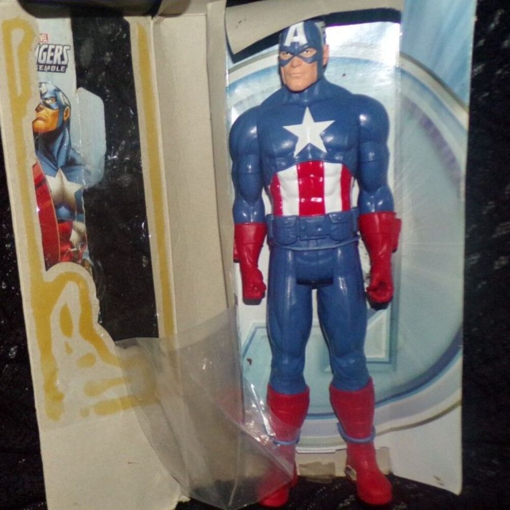 Captain America Marvel Titan Hero Series with original box